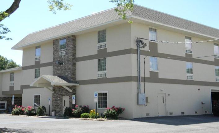 Gamble Farm Inn And Suites Jersey Shore Ngoại thất bức ảnh